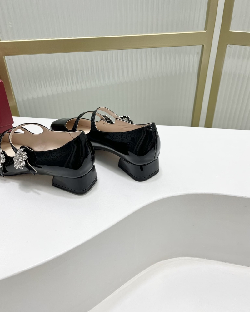 Roger Vivier flat shoes